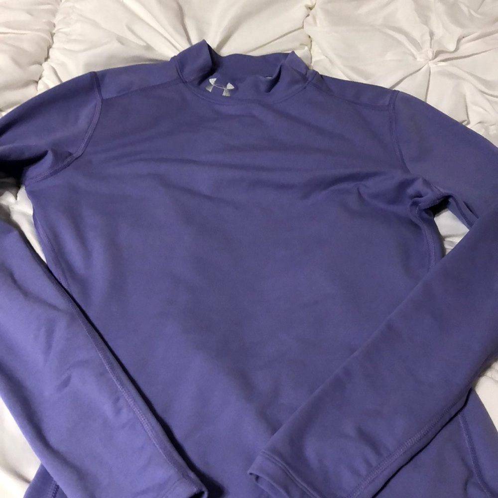 Medium under armour hoodie